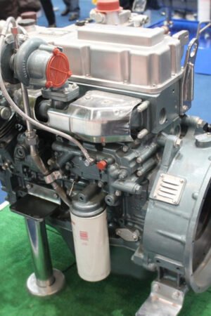 YC4E140-30 140 HP Diesel Engine Euro3