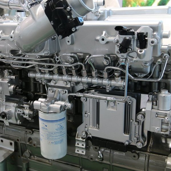 YC6L330-60 Diesel engine 8.4L Euro 6